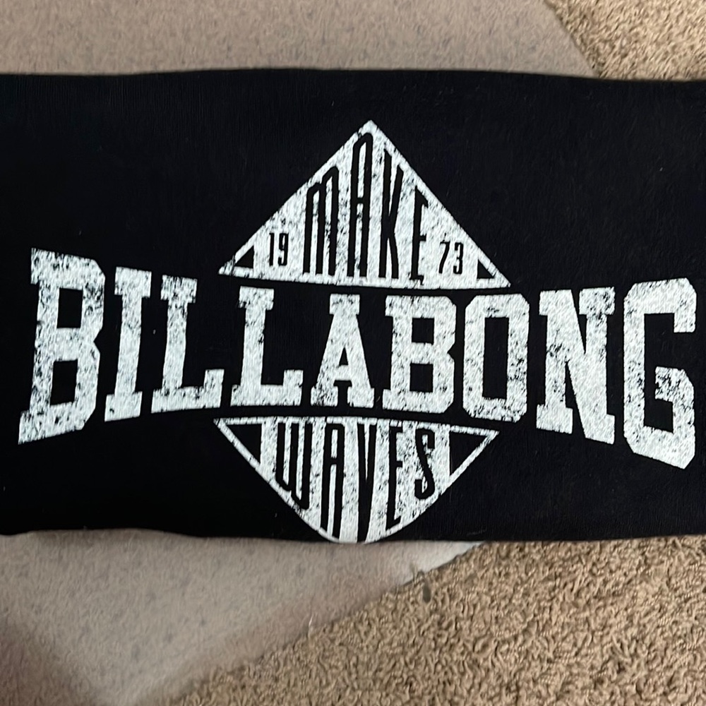 Billabong Women’s Crewneck Sweatshirt